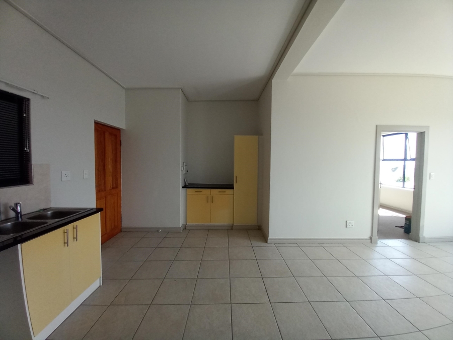 To Let 2 Bedroom Property for Rent in Royal Ascot Western Cape